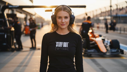 Long Sleeves - STAY OUT - Black