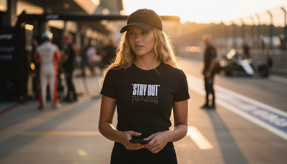 T-Shirt - STAY OUT - Black